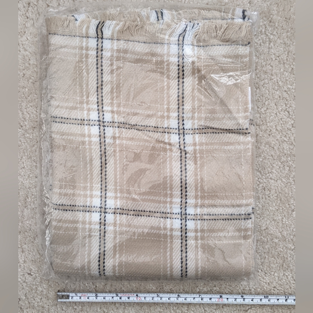 NWT GAP scarf tan plaid